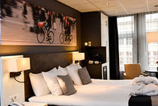 Hotel Amsterdam - De Roode Leeuw (1)